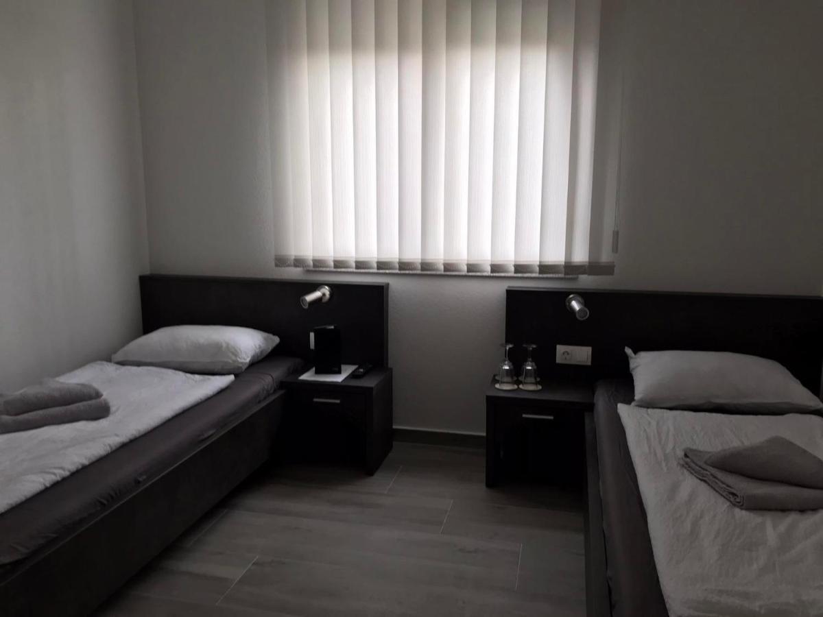 Gold Apartmani Kozarac エクステリア 写真