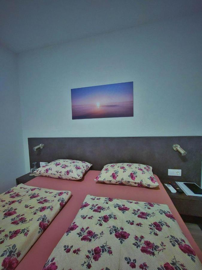 Gold Apartmani Kozarac エクステリア 写真