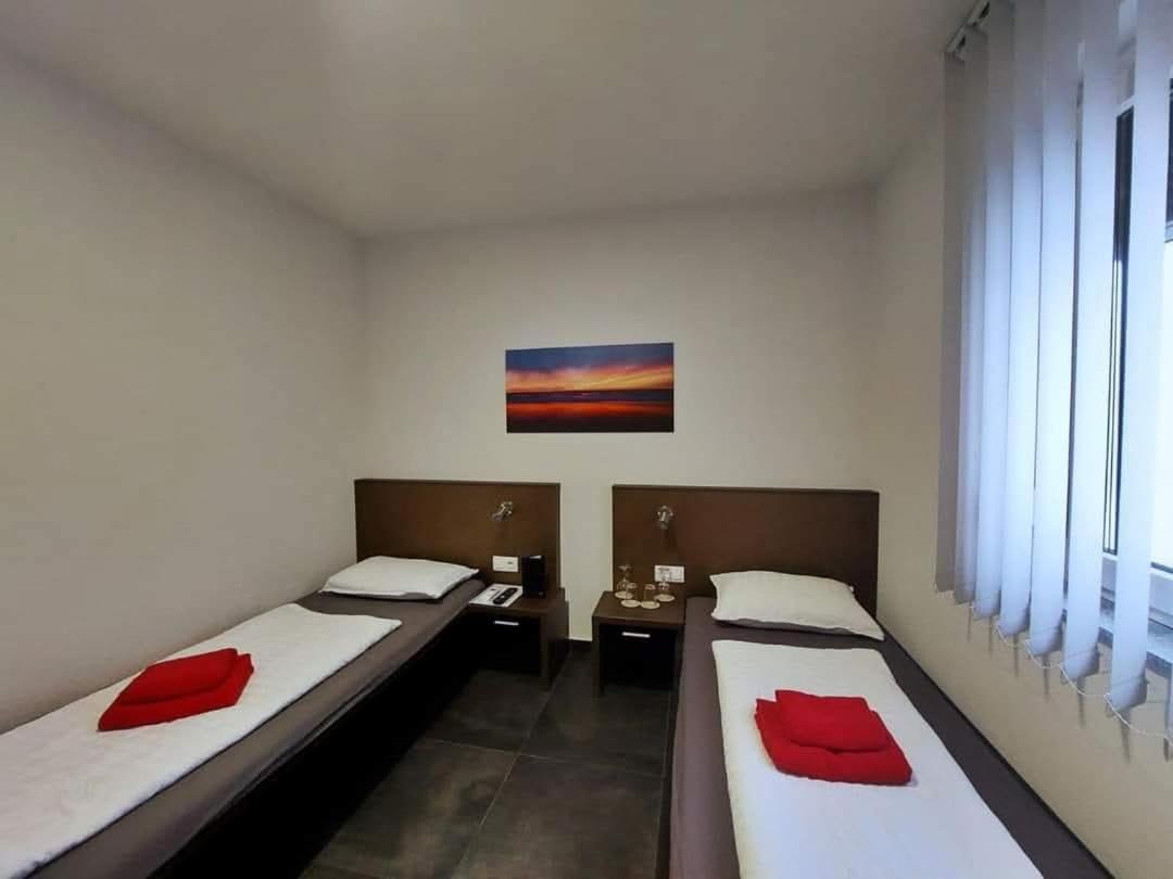Gold Apartmani Kozarac エクステリア 写真